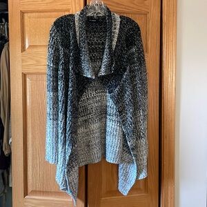 Blu Pepper black & white open sweater wrap
